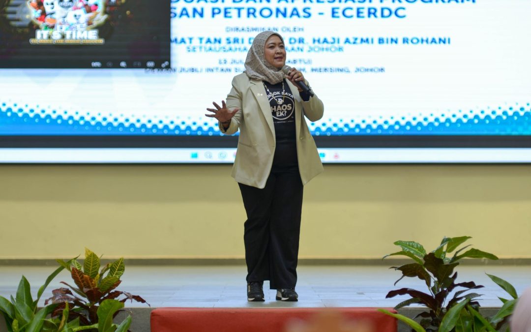 CEO (FOUNDER) Haos Ek? dijemput sebagai speaker Program Graduasi dan Apresiasi Yayasan PETRONAS – ECERDC di Mersing , Johor