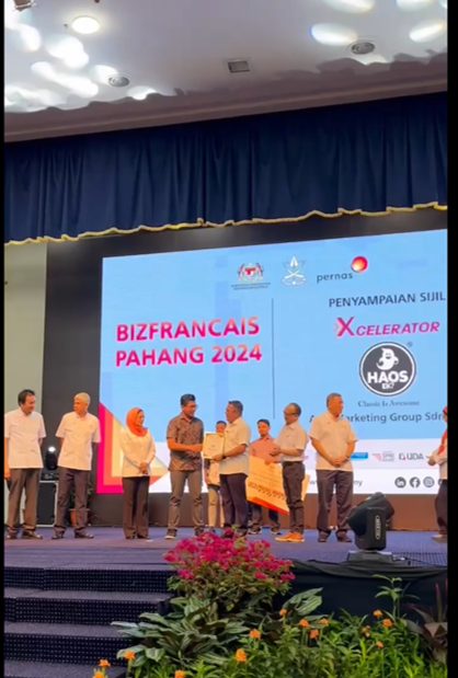 Haos Ek? di Majlis Perasmian Program Bizfrancais Pahang 2024 @ Dewan Jubli Perak Sultan Haji Ahmad Shah, Kuantan, Pahang